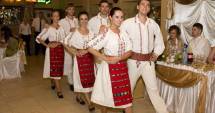 Stire din Cultură-Educație : Creatoarele de costume populare își dau întâlnire la Constanța