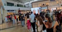 Stire din Cultură-Educație : Cozi uriașe la cărțile oferite gratuit de librării celor care au votat