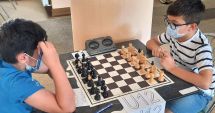 Stire din Sport : Creieri încinşi la maximum, la cea de-a 30-a ediţie a „Trofeului Litoralului” la şah