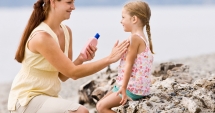 Stire din Sănătate : Cremele cu protecție solară împiedică absorbția vitaminei D