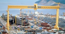 Stire din Economie : Criza din industria navală sud-coreeană a lăsat fără salarii 9.028 de lucrători