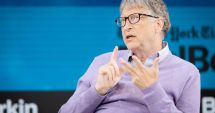 Stire din Actualitate : Bill Gates crede că pandemia va fi sub control la sfârșitul lui 2021