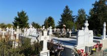 Stire din Eveniment : Răzbunarea unui bărbat pe soția care l-a părăsit: i-a dus la poartă crucea unei rude, furată din cimitir