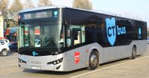 Atenționare de la CT Bus: Urcarea în autobuze se face pe ușa de lângă șofer