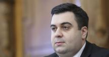 Stire din Eveniment : Ministrul Cuc anunță restructurări la Tarom și CNAIR: "Dacă sunt competenți își vor găsi alte joburi"