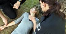 Stire din Sănătate : Cum acordăm primul ajutor  în caz de leșin