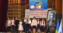 Stire din Politică-Administrație : Elevii din Cumpăna l-au omagiat pe marele poet Mihai Eminescu