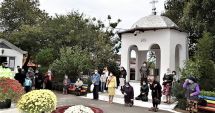 Stire din Social : Locuitorii din Cumpăna au cinstit hramul bisericii „Sfânta Parascheva”