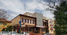 Stire din Politică-Administrație : Primăria Cumpăna oferă cadouri vârstnicilor şi persoanelor cu dizabilităţi din comună