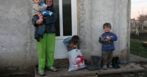 Stire din Social : Cumpăna. 45 de familii primesc tichete de alimente