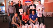 Stire din Sport : Cei mai buni! Cuget Liber, lecție de tenis de masă la Cupa Presei