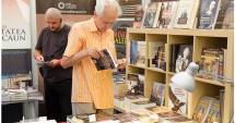 Stire din Cultură-Educație : Cura estivală de lectură se ține doar la Târgul GAUDEAMUS