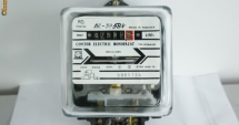 Stire din Social : VEȘTI PROASTE PENTRU CONSUMATORI! Curentul electric se scumpește în 2018
