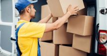Stire din Actualitate : Un curier este acuzat că s-a masturbat în dormitorul unei cliente. „Am rămas șocată”