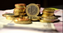 Stire din Economie : Euro a pierdut 1,05 bani. Iată cotația zilei
