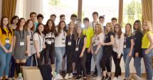 Stire din Social : Cursuri interactive de management de proiect pentru tinerii liceeni din Constanța