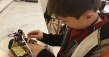Stire din Cultură-Educație : Ești pasionat de robotică? Poți urma cursuri online!