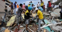 Stire din Actualitate : Cutremur în Ecuador: Un bărbat de 72 de ani, salvat de sub dărâmături după 13 zile