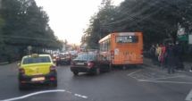 Stire din Eveniment : Elev rănit în drum spre școală, după ce mama lui a pierdut controlul volanului