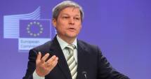Stire din Politică-Administrație : Dacian Cioloș a discutat  cu liderii PNL despre programul de guvernare