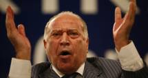 Stire din Politică-Administrație : Voiculescu îl amenință pe Băsescu cu judecata
