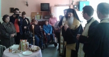Stire din Cultură-Educație : Alimente dăruite pentru masa de Crăciun