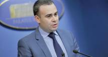 Stire din Politică-Administrație : Darius Vâlcov a demisionat din Parlament