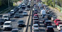 Stire din Actualitate : Permisul auto și tranzacțiile auto, blocate pentru datornici: ce prevede reforma administrativă