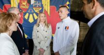Stire din Actualitate : David Popovici și colegii săi, felicitaţi la Palatul Elisabeta