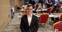 Stire din Sport : Marele Maestru David Gavrilescu, remiză cu fostul campion mondial Ruslan Ponomariov, la CE de şah de la Eforie