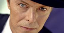 Stire din Cultură-Educație : Ce a cerut artistul David Bowie familei prin testament