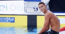 Stire din Sport : David Popovici, desemnat cel mai bun înotător al anului
