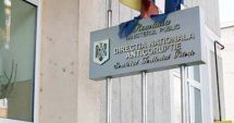 Stire din Eveniment : A promis o condamnare favorabilă și s-a ales cu… arest la domiciliu