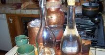 Stire din Actualitate : Alcool artizanal cu băuturi energizante, combinație letală!