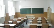 Stire din Eveniment : Delincvență juvenilă: Au dat spargere la școală!