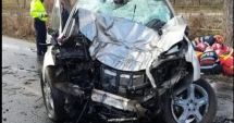 Stire din Eveniment : NU LĂSAȚI COPIII LA VOLAN! Familie îndoliată de o tragedie rutieră