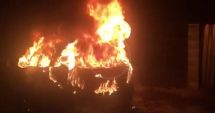 Stire din Eveniment : ACT PREMEDITAT? Mașina unui jurnalist, în flăcări