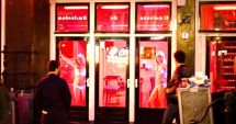 Stire din Actualitate : Planuri pentru reformarea Cartierului Roșu din Amsterdam, din cauza turiștilor beți