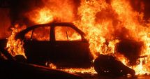Stire din Eveniment : Incendiu în parcare. Tânăr gelos pe iubită, suspect principal