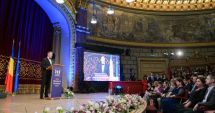 Stire din Eveniment : Iohannis îndeamnă la echilibru în lupta împotriva epidemiei de coronavirus