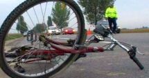 Stire din Eveniment : Biciclist accidentat mortal. Șoferul vinovat este căutat de Poliție