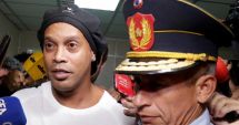 Stire din Sport : Ronaldinho, în arest! Eforturi la nivel înalt pentru eliberarea sa