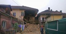 Stire din Eveniment : CLĂDIRE PRĂBUȘITĂ în centrul istoric! Degradarea era avansată…