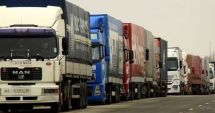 Stire din Social : Șoferii de tir cer clarificări despre carantina la frontieră