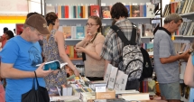 Stire din Cultură-Educație : Debut inedit al Târgului Gaudeamus: velierele  aduc la țărm cărți-simbol