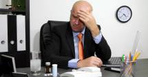 Stire din Economie : Decât să plătesc avocații, mai bine plăteam amenzile!