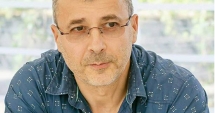 Stire din Cultură-Educație : De ce a demisionat directorul Delfinariului: "Mi s-au urcat toți în cap!"
