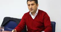 Stire din Cultură-Educație : Decebal Făgădău, de vorbă cu sindicaliștii din învățământ