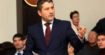 Stire din Politică-Administrație : "Stațiunea Mamaia nu va muri. Dar nu mă veți vedea nici pe car, nici pe scenă!"