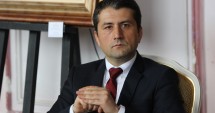 Stire din Politică-Administrație : "Decizia CCR va afecta bugetul local"